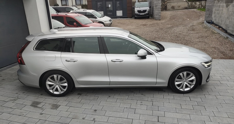 Volvo V60 cena 98277 przebieg: 133000, rok produkcji 2018 z Międzyrzecz małe 742